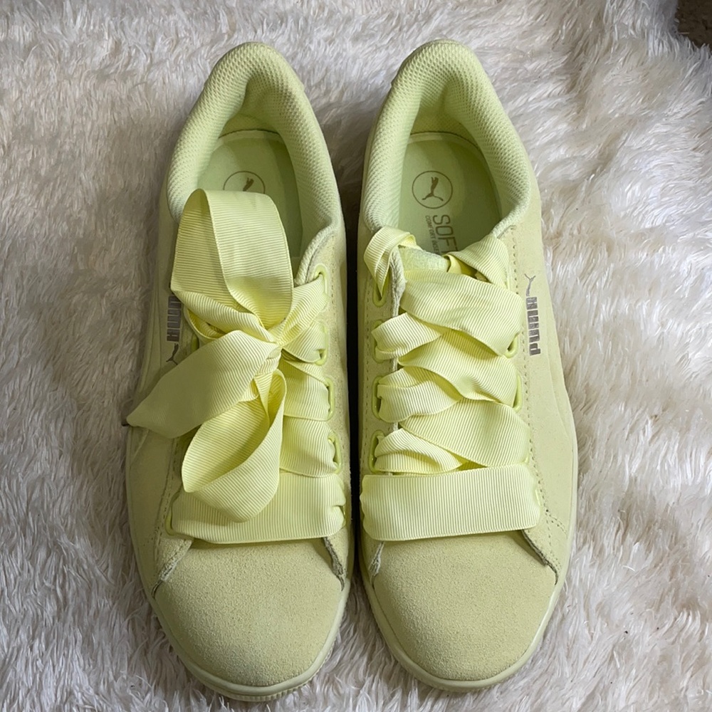 Used Neon Yellow Ribbon Puma Sneakers